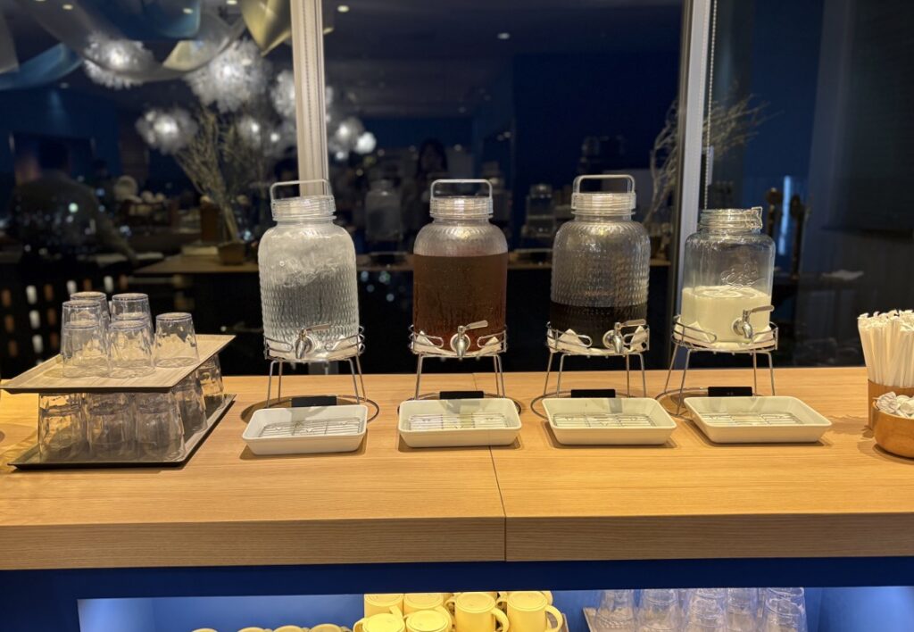 スタジオビュッフェもぐもぐドリンクコーナー