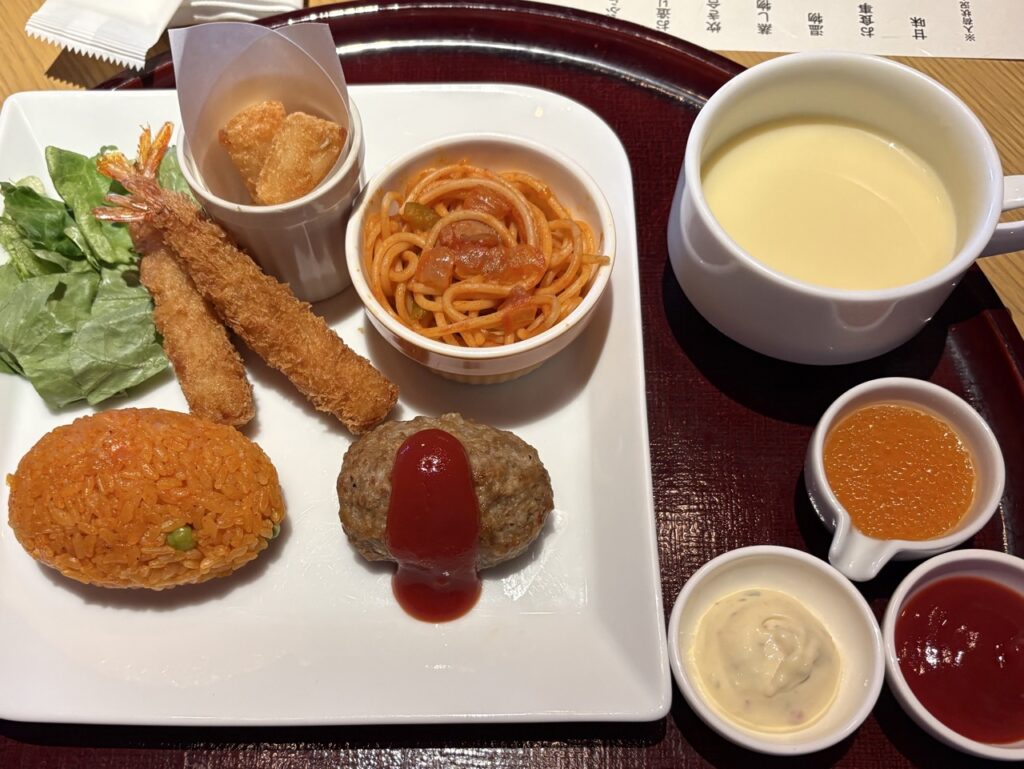 リゾナーレ熱海「花火」での夕食の４〜６歳向け子ども料理全体図