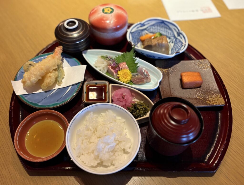 リゾナーレ熱海「花火」での夕食の7歳向け子ども料理全体図