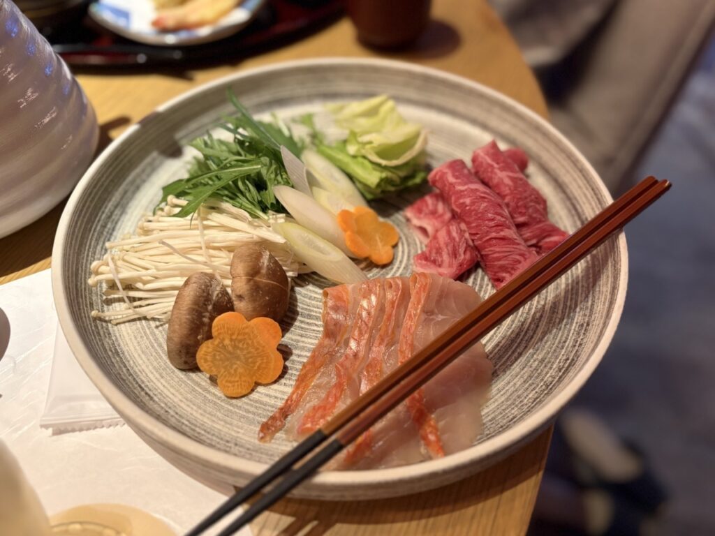リゾナーレ熱海「花火」での夕食の金目鯛と牛、旬野菜のしゃぶしゃぶ