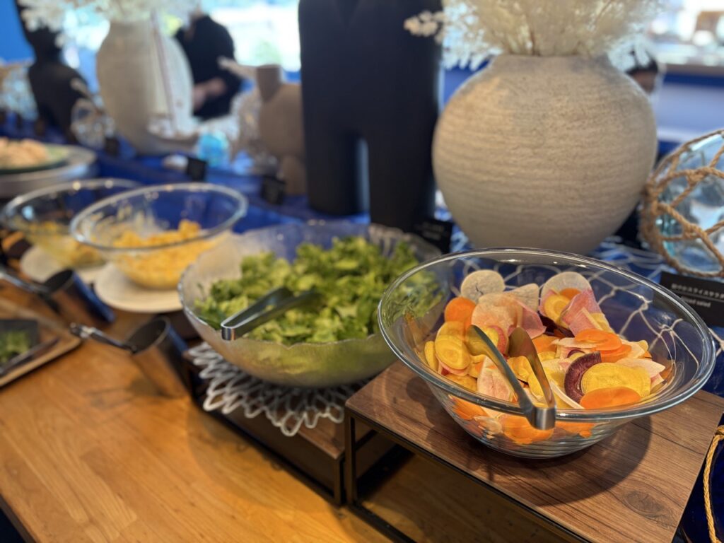 スタジオビュッフェもぐもぐ朝食のサラダコーナー