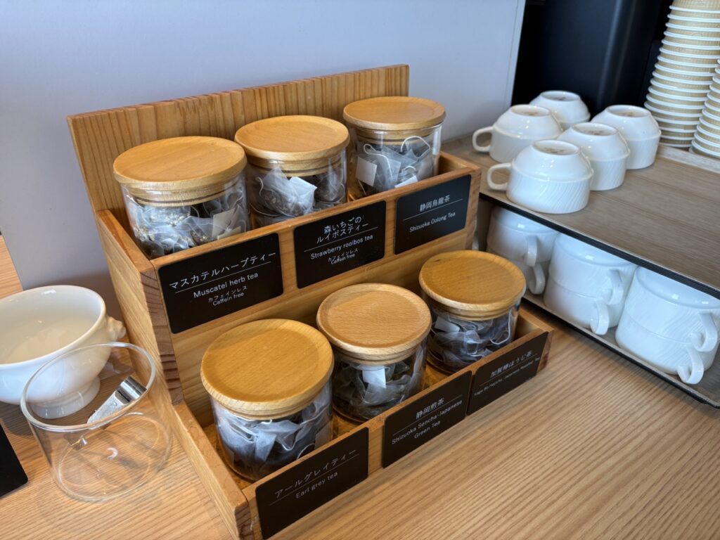 スタジオビュッフェもぐもぐ朝食のホットドリンクコーナー
