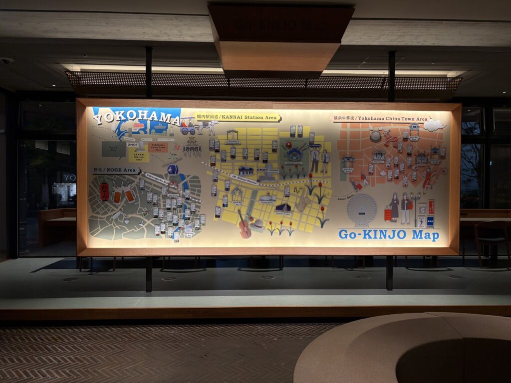 OMO7横浜のロビーにある大きな横浜マップ