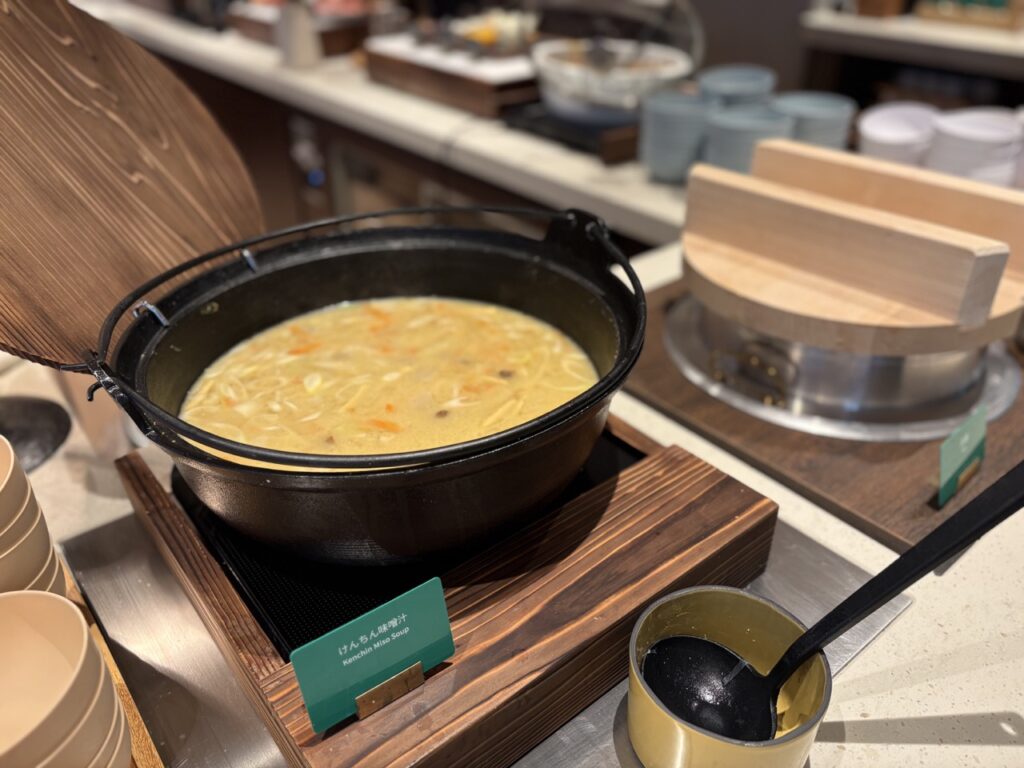 OMO7横浜朝食ビュッフェのけんちん汁