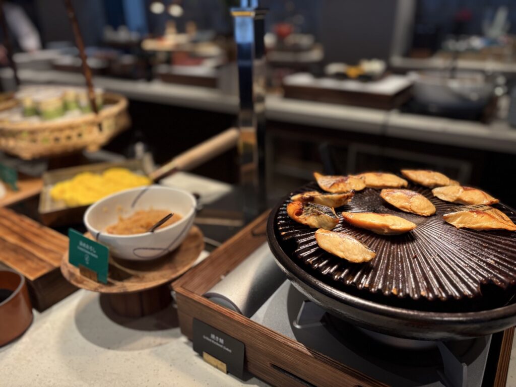 OMO7横浜朝食ビュッフェの焼きさば