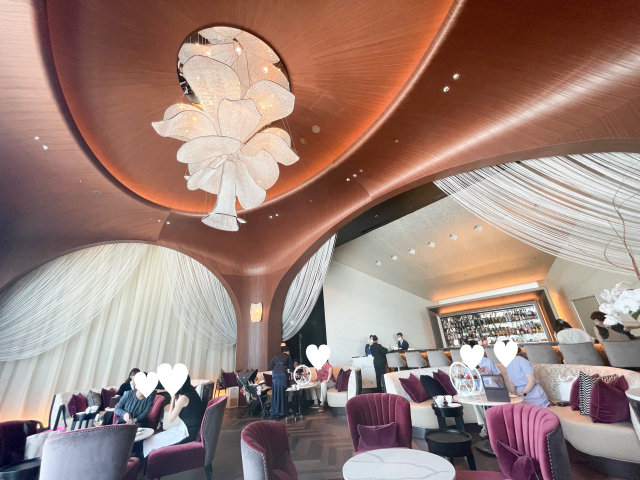 カハラホテル横浜のKahala Lounge全体の雰囲気