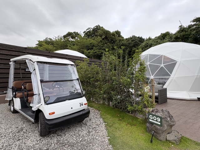 プレジャーリゾート伊豆赤沢温泉のドーム型テントと移動カート