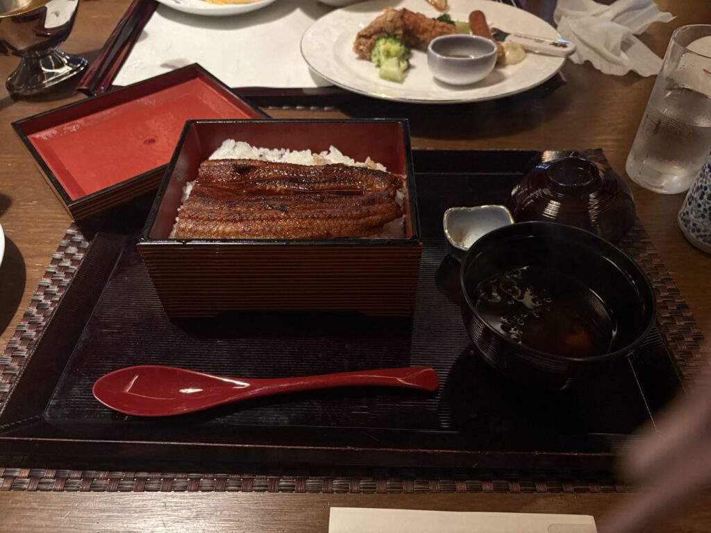 ロッテアライリゾートの日本料理あさ日のうな重